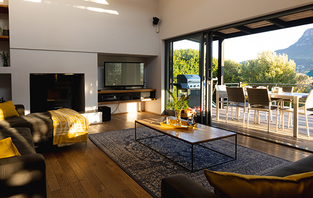 Smart-Outdoor-Living-Solutions-In-Dubai